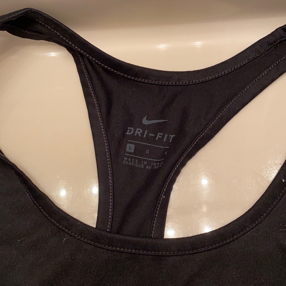Women’s Nike Tank top in size large
